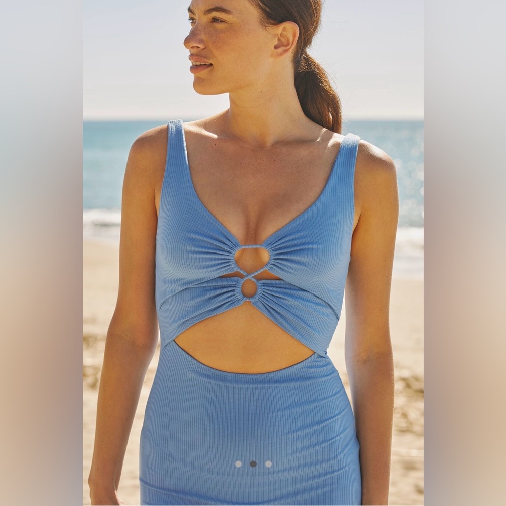 LSPACE Camille Midi Dress in Wedgewood Blue size M.